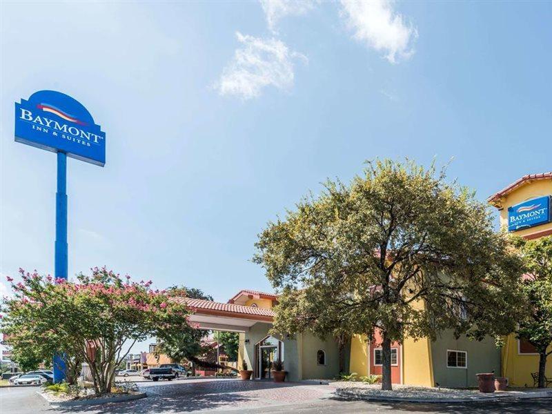Baymont By Wyndham San Antonio Near South Texas Medical Ctr Hotell Exteriör bild