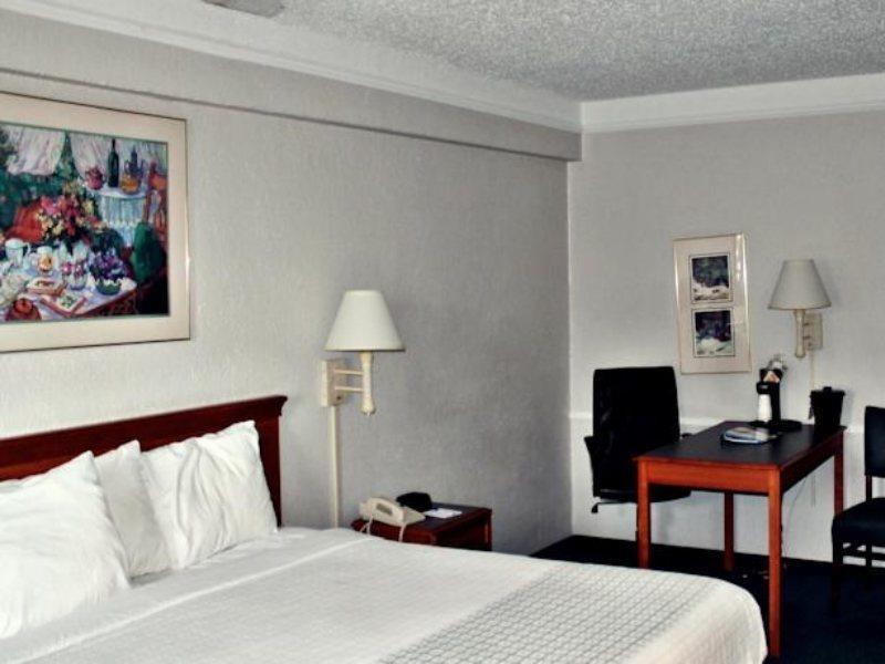 Baymont By Wyndham San Antonio Near South Texas Medical Ctr Hotell Exteriör bild
