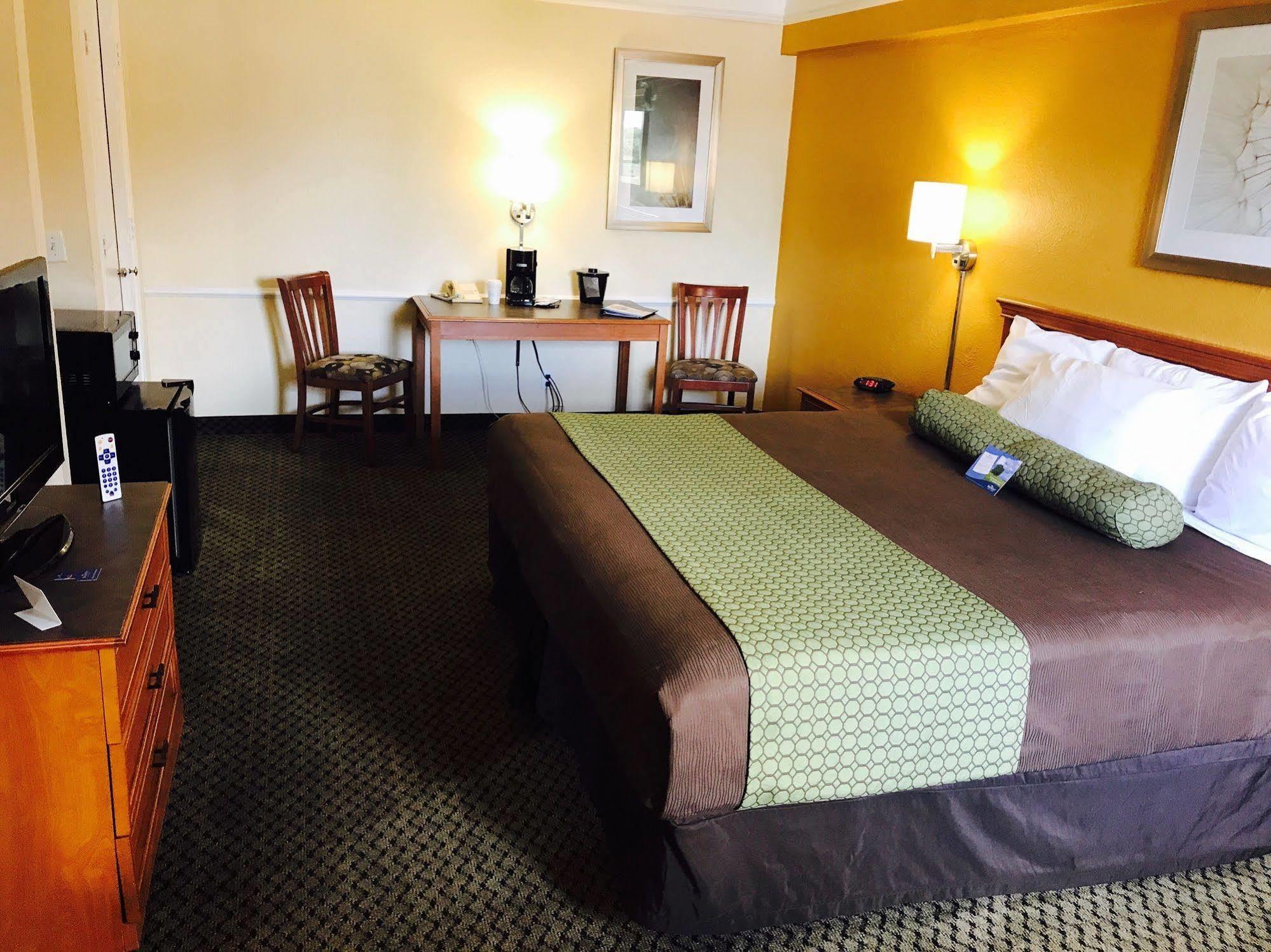 Baymont By Wyndham San Antonio Near South Texas Medical Ctr Hotell Exteriör bild