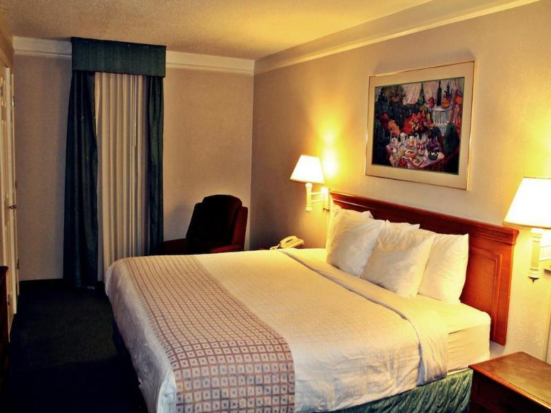 Baymont By Wyndham San Antonio Near South Texas Medical Ctr Hotell Exteriör bild